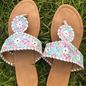 Floral print medallion sandals
